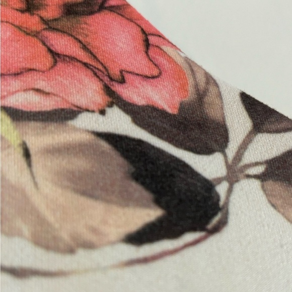 🍂Gaze Eggshell Off-White Small Softly Bodysuit LIKE NEW🍃 - Picture 7 of 8